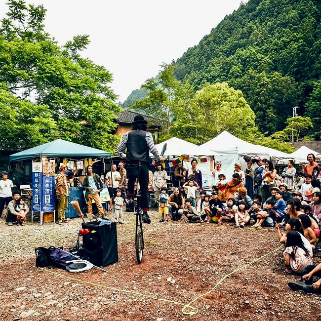 [E-TICKET]極楽温泉音楽祭2025 - テントサイト 3 - 会場内は楽しい！が盛りだくさん♪