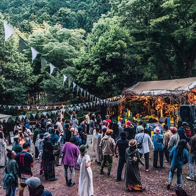 [E-TICKET]極楽温泉音楽祭2026 - 5月29日-5月31日(金・土・日) 3 - 数多くのバンドが出演♪