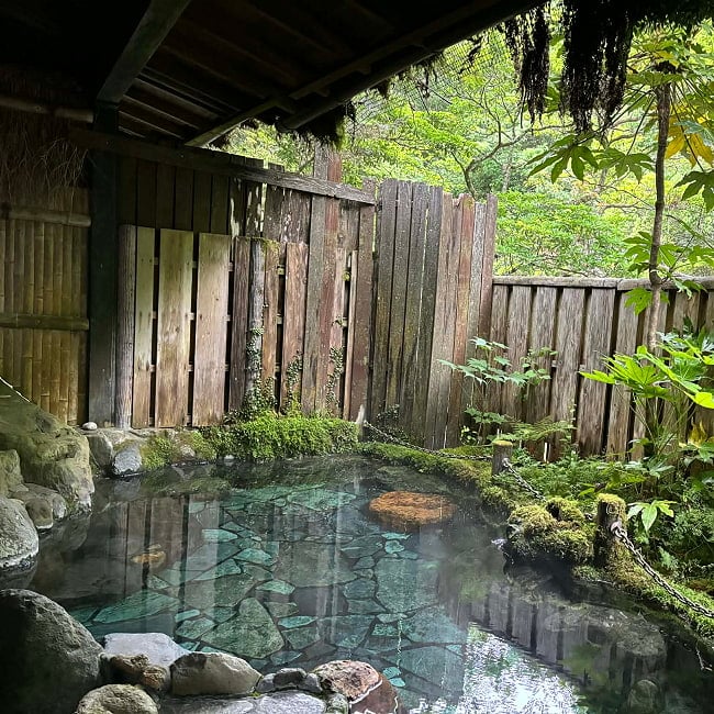 [E-TICKET]極楽温泉音楽祭2026 - 5月29日-5月31日(金・土・日) 4 - 数多くのバンドが出演♪