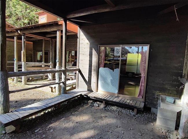 [E-TICKET]極楽温泉音楽祭2026 - バンガロー 6名様用 2 - バンガローの写真です