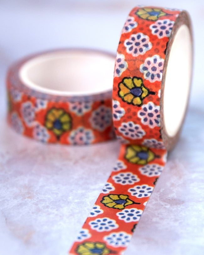 黄色とブルーのお花-ティラキタオリジナル マスキングテープ 15mm x 10m 2 - 白い背景で撮影しました