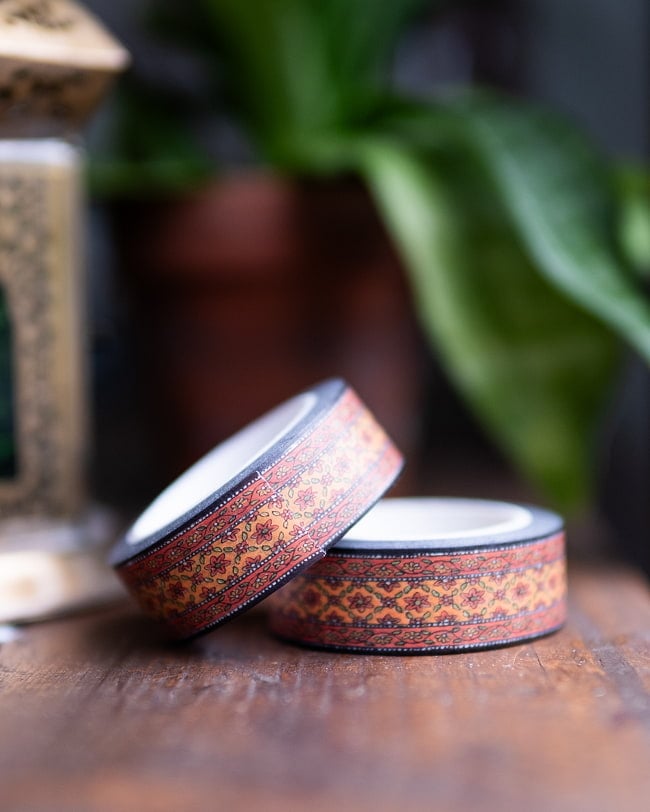 オーセンティックオレンジボーダー-ティラキタオリジナル マスキングテープ 15mm x 10m 3 - 2つ並べて撮影しました。