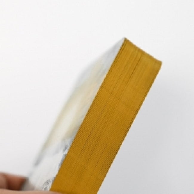 セイクレッドデスティニーオラクル(スペシャルエディション) - Sacred Destiny Oracle (Special Edition) の商品写真 4枚目 カードの大きさはこのくらい。カードを持っている手は、手の付け根から中指の先までで約17cmです。