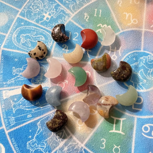 ファンシーリソマンシー 3点セット(シート、石、解説書）- Mysterious and cute stone fortune telling: Fancy Lithomancy 3-piece se 3 - 素敵なカードです