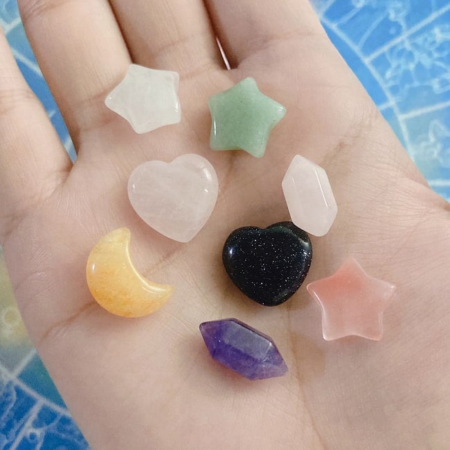 ファンシーリソマンシー 3点セット(シート、石、解説書）- Mysterious and cute stone fortune telling: Fancy Lithomancy 3-piece se 4 - あなたはなにを問いますか？