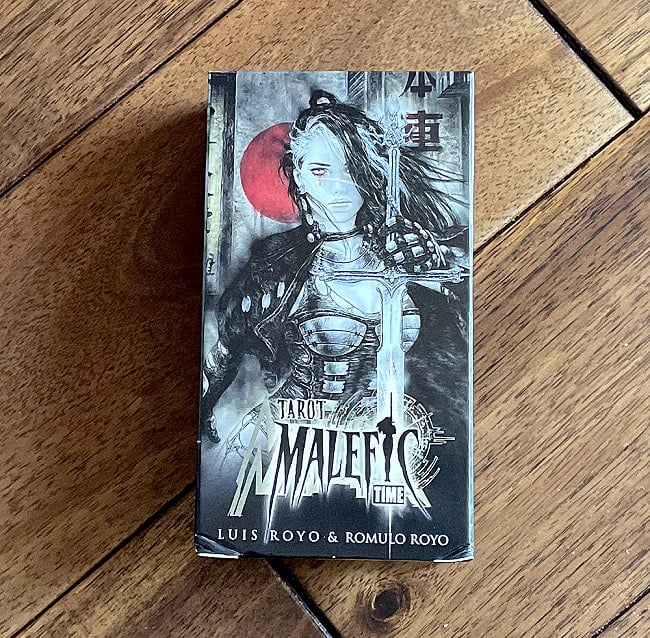 タロット マレフィック タイム - TAROT MALEFIC TIMEの写真1枚目です。神秘の世界へ占い,タロットカード,オラクル,Tarot