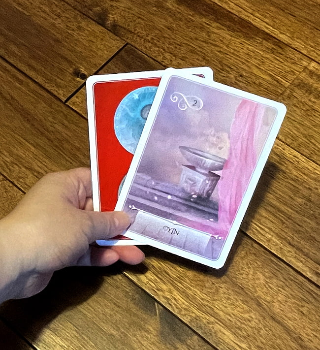 ウィズダムオラクルカード〈新装版〉- Wisdom Oracle Card 【New Edition】 4 - カードの大きさはこのくらいです