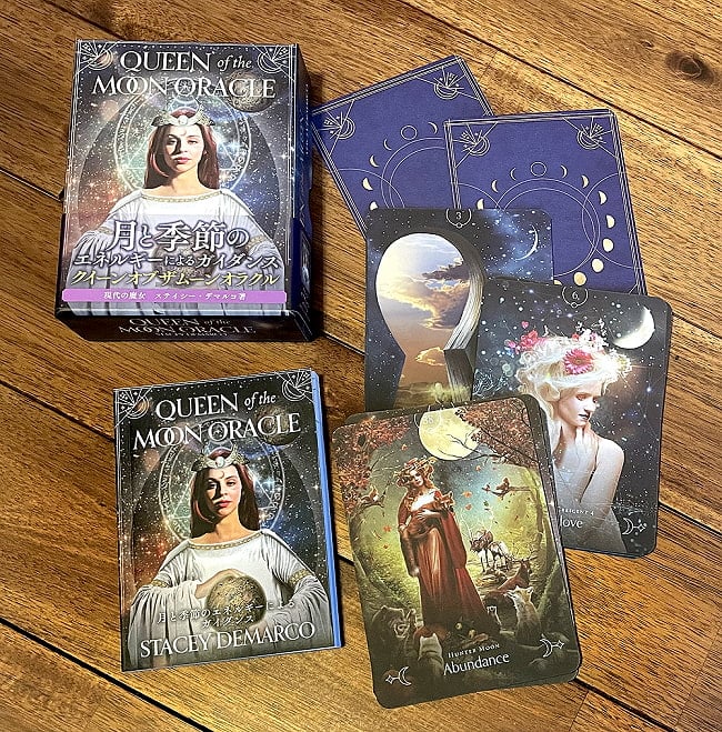 クイーンオブザムーンオラクル - Queen of the Moon Oracle 2 - 開けて見ました。素敵なカード達です