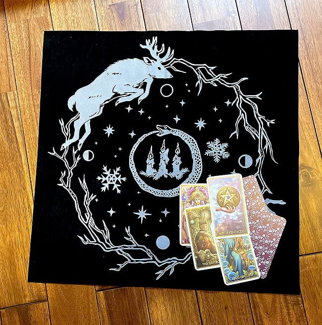 タロットテーブル クロス（聖なるキャンドル）- Tarot Table Cross (Holy candle)の写真オラクルカード,占い,カード占い,タロット,ルノルマン,レノルマン,Lenorman,オラクル,ダウジング,ペンジュラム