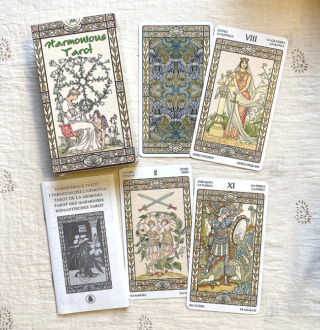 ハーモニアスタロットカード - Harmonia Tarot Card 3 - 8番が力、11番が正義のかーどですのでウエイト版かな、