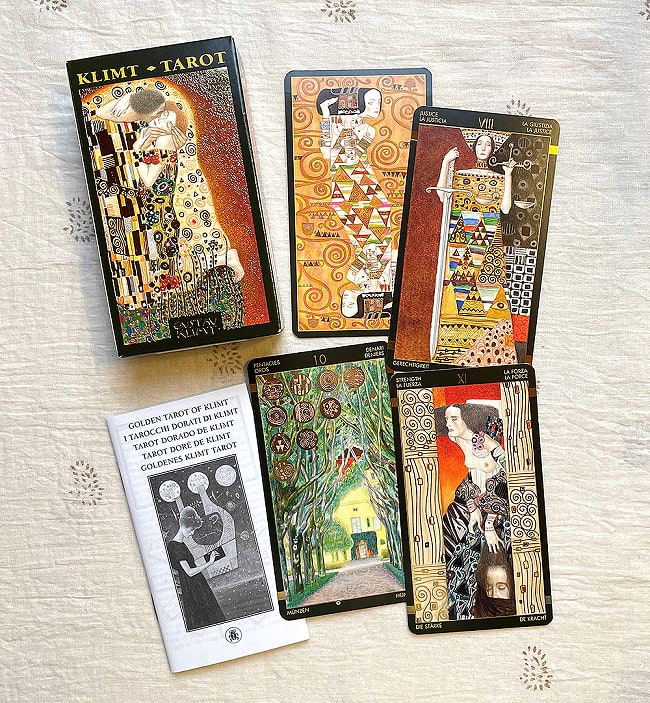 クリムトゴールデンタロット - Klimt Golden Tarot 3 - 8番が正義、11番が力のかーどですのでマルセイユ版かな、