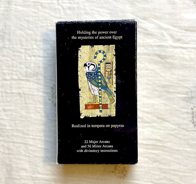 エジプシャンタロットカード - egyptian tarot 3 - 裏面はホルス？ですか？？ワンドのキングのカードです。