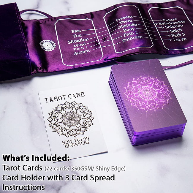 タロットカード袋入り - bag of tarot cards 5 - カードを入れる専用の袋を開くと3枚占術用のスプレッドクロスに早変わり。説明もあります。英語です。