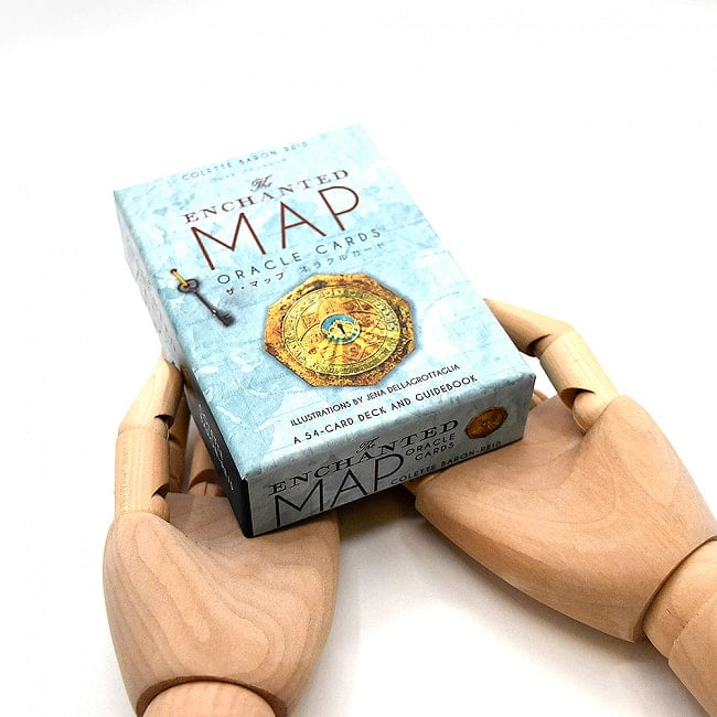 ザ・マップオラクルカード〈新装改訂版〉 - The Map Oracle Cards (New Revised Edition) 4 - カードの大きさはこのくらいです