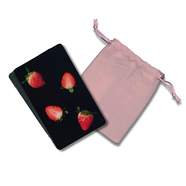 いちごカード - strawberry cardの写真オラクルカード,占い,カード占い,タロット