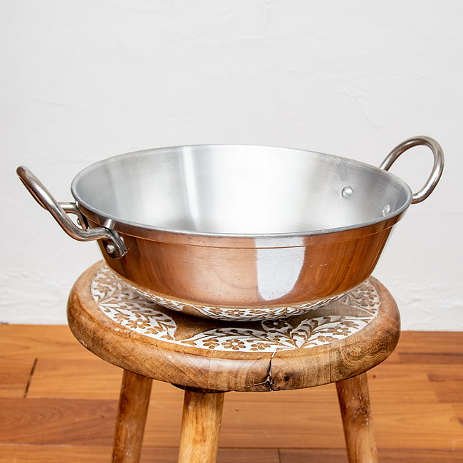インド鍋 アルミニウム カダイ【直径：約28.8cm】の写真1枚目です。丸っこい形状が可愛らしいインドの鍋です。カダイ,テンパリング,カラヒ,タルカ