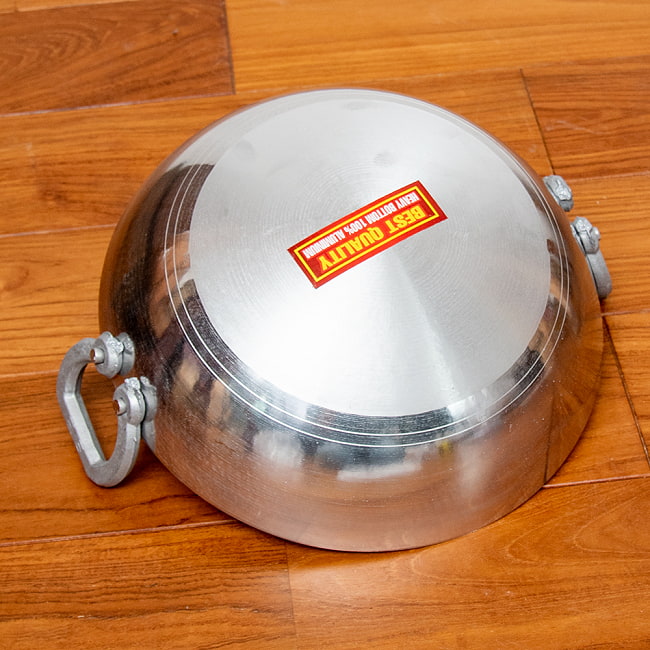 インド鍋 アルミニウム カダイ【直径：約26.5cm】 3 - 底面を見てみました。