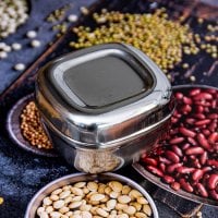 ステンレスのマサラケース・小物入れ 幅:約6.5cm