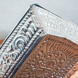 バリのアルミスクエアトレイ 手打ち細工が美しい - 24.5cm x 24.5cm - サブ4