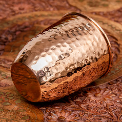 インドの鎚目付き銅装飾カップ - サブ4