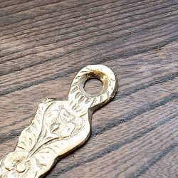 装飾が美しい　インドのブラスサーブスプーン　穴あり　約36.5cm - サブ5