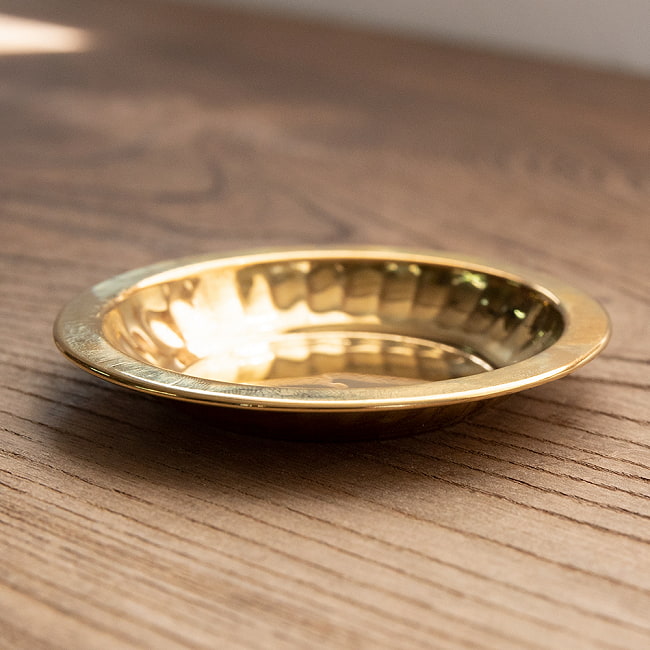 【祭壇用】ステンレス金メッキカトリ（ミニ皿）　【直径：約8cm】 4 - ちょうど良い深さ。
