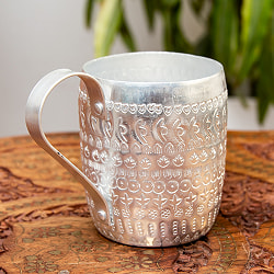 手打ち仕上げ インドのエンボス アルミジョッキ 【570cc】 - サブ5