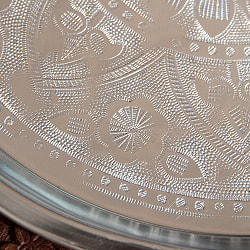 アンティーク調　インド伝統唐草エンボスのアルミターリー【直径：約31cm】 - サブ5