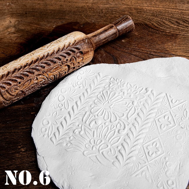 インドで手彫りされたエスニック柄 麺棒【約30cm】の選択用写真