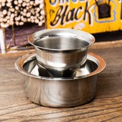 南インドのコーヒーカップとソーサーセット 良クオリティ〔直径:約9.5cm〕