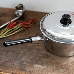 タイ屋台のアルミ片手鍋　タイの王室御用達　CCH (Chue Chin Hua)　クロコダイルブランド〔内径：約20cm 容量：約2500ml〕 - サブ5