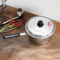 タイ屋台のアルミ片手鍋 タイの王室御用達 CCH (Chue Chin Hua) クロコダイルブランド〔内径:約20cm 容量:約2500ml〕