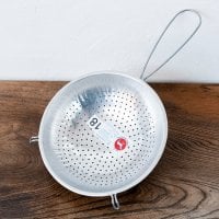 タイ屋台のココナッツこし器兼 油切り 野菜や茹で野菜の水切り器〔No.18 直径:約18.2cm〕