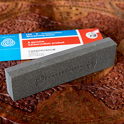 カーボランダム砥石　ダイヤモンドに近い硬度の炭化ケイ素製〔20cm×5cm×2.5cm〕 CARBORUNDUM 108 S Combination Sharpening Stone - サブ4