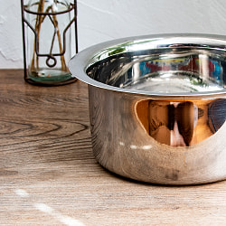 取っ手のないインドの鍋　バゴーナー　パティラ 容量：1.3L程度 外径：約19cm ステンレス製 - サブ3