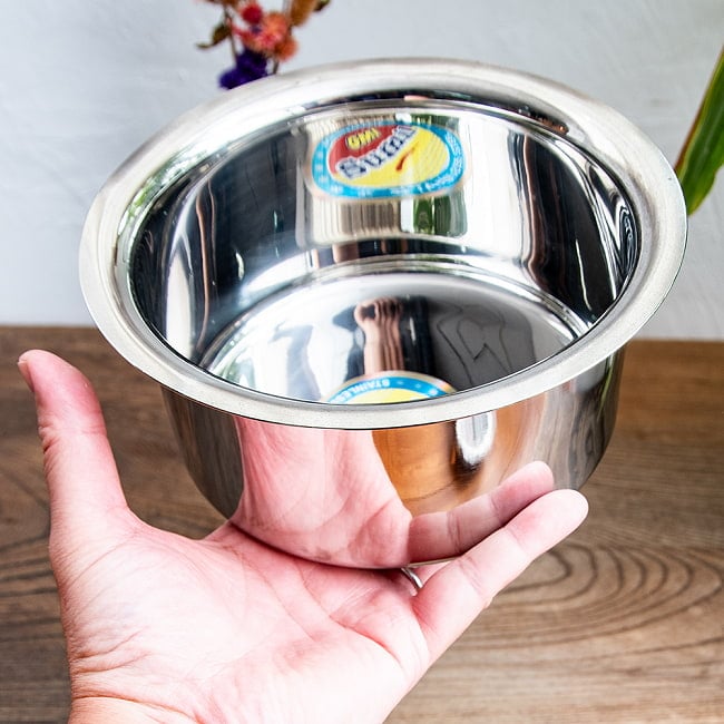 取っ手のないインドの鍋　バゴーナー　パティラ 容量：1.3L程度 外径：約19cm ステンレス製 5 - 深さがあるので、さまざまな用途に使える、汎用性の高い便利な鍋です。