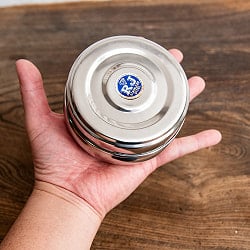 だいぶ大きめのステンレスのマサラケース・小物入れ 直径：10.5cm程度 - サブ2