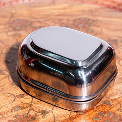 ステンレスのマサラケース・小物入れ〔約7.6cm×約6.2cm×約4cm〕 - サブ3