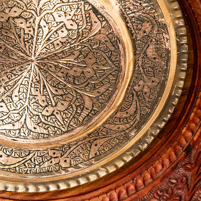 カシミールの重厚な精細彫金 カバリングプレート 豪華な蓋付きお皿 直径22.5cm程度 8 - 細部を見てみました。