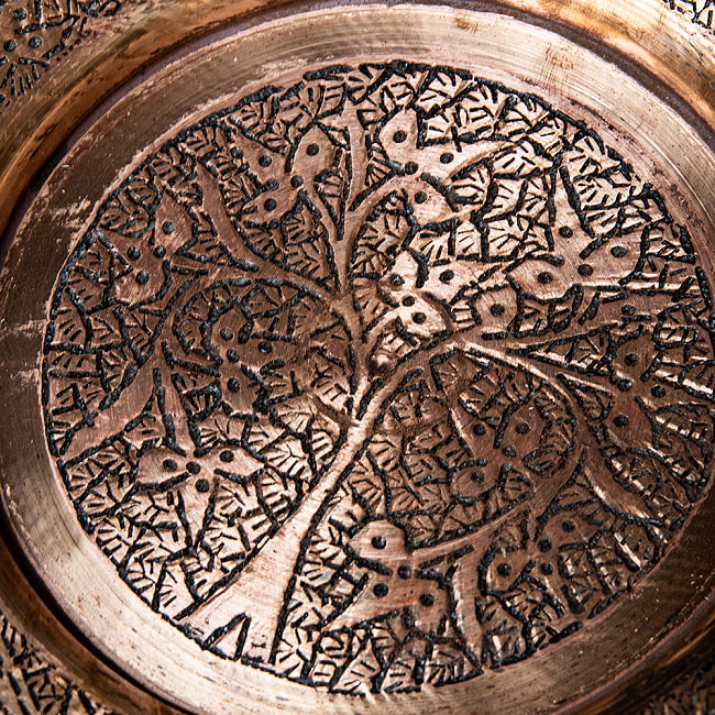 カシミールの重厚な精細彫金 カバリングプレート 豪華な蓋付きお皿 直径22cm程度 8 - 樹木モチーフです。