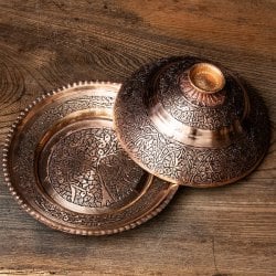 カシミールの重厚な精細彫金 カバリングプレート 豪華な蓋付きお皿 直径22cm程度(ID-TBLWR-1394)