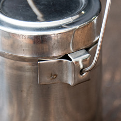 【ハンドル付き！】ステンレスのミニマサラケース・小物入れ 高さ：6.8cm程度 - サブ5