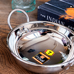 高級ステンレスカダイ〔No.7〕 （直径：約13.3cm 約400ml） 厚みのあるずっしりとした作り　プレミアムレンジ[装飾持ち手付]サービングパン　食器・お皿 - サブ4