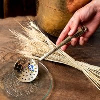 高級感のある槌目模様インドのブラスレードル ラドル スプーン 穴あり 約27cm