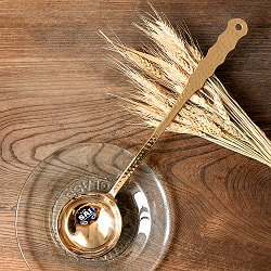 高級感のある槌目模様インドのブラスレードル ラドル  約35cm - サブ3