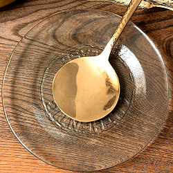 高級感のある槌目模様インドのブラスサーブスプーン　約27cm - サブ2