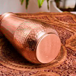 アーユルヴェーダ 高級銅製コップ付き水差し　槌目仕上げが美しい　ウォーターカラフェ　ピッチャー　冠水瓶〔約1000ml〕 - サブ5