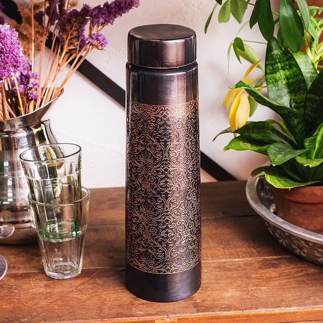 アーユルヴェーダ 高級銅製ウォーターボトル　水筒　ダマスク柄が美しい　マグボトル　水差し〔約700～800ml〕 13 - こちらは【No.2：約800ml】タイプです。