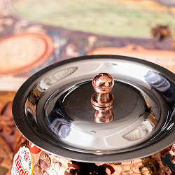 〔No.7〕〔蓋付き〕高級感ある槌目仕上げのハンディカダイ　インドの鍋型のかわいい器　インドカレー　ビリヤニなどへ〔直径約9.7cm　約250ml〕 - サブ5