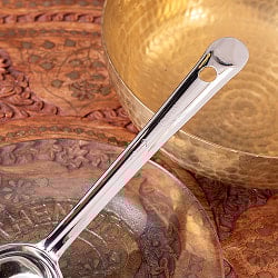 インドのラッサム用レードル 注ぎ口付き スープやカレーの取り分けに便利 ステンレス製 サーバーレードル〔約22.3cm〕 - サブ3